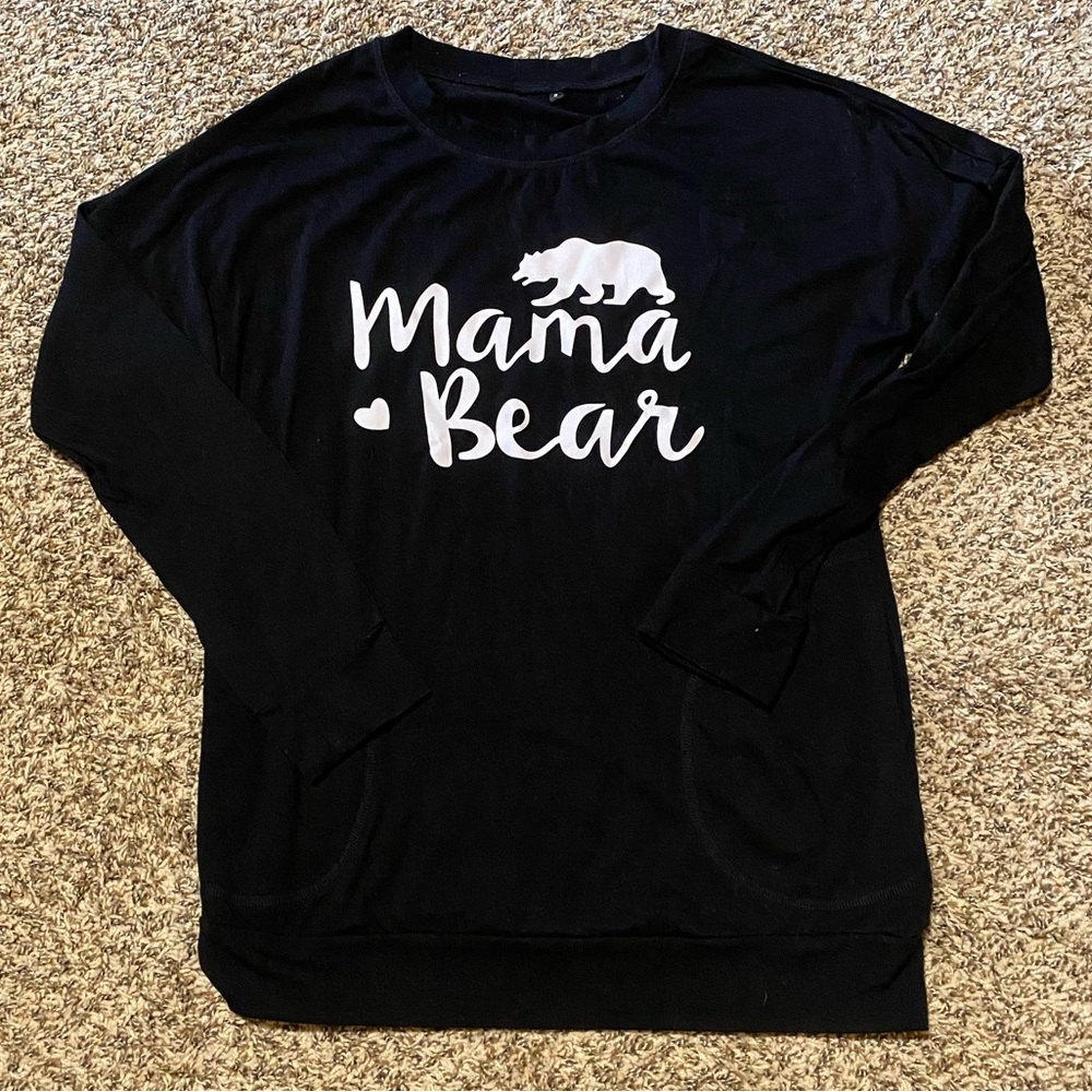 Mama Bear black Long sleeve sleep shirt with pockets